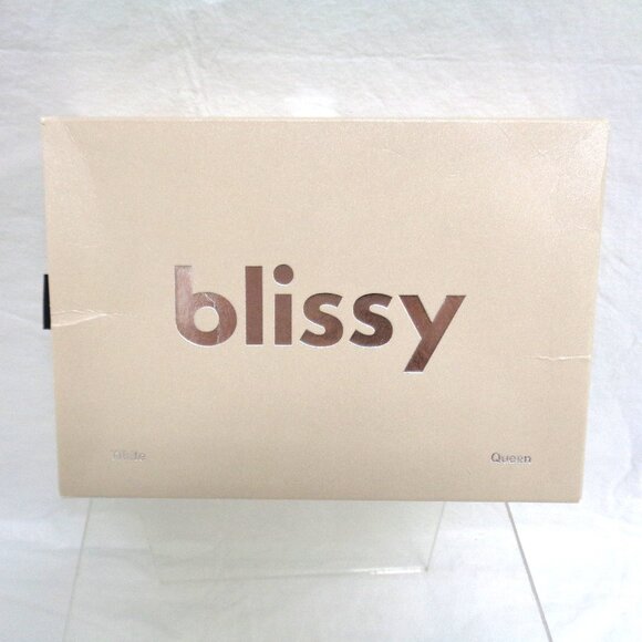 Blissy White Silk Queen Pillowcase - Picture 2 of 6